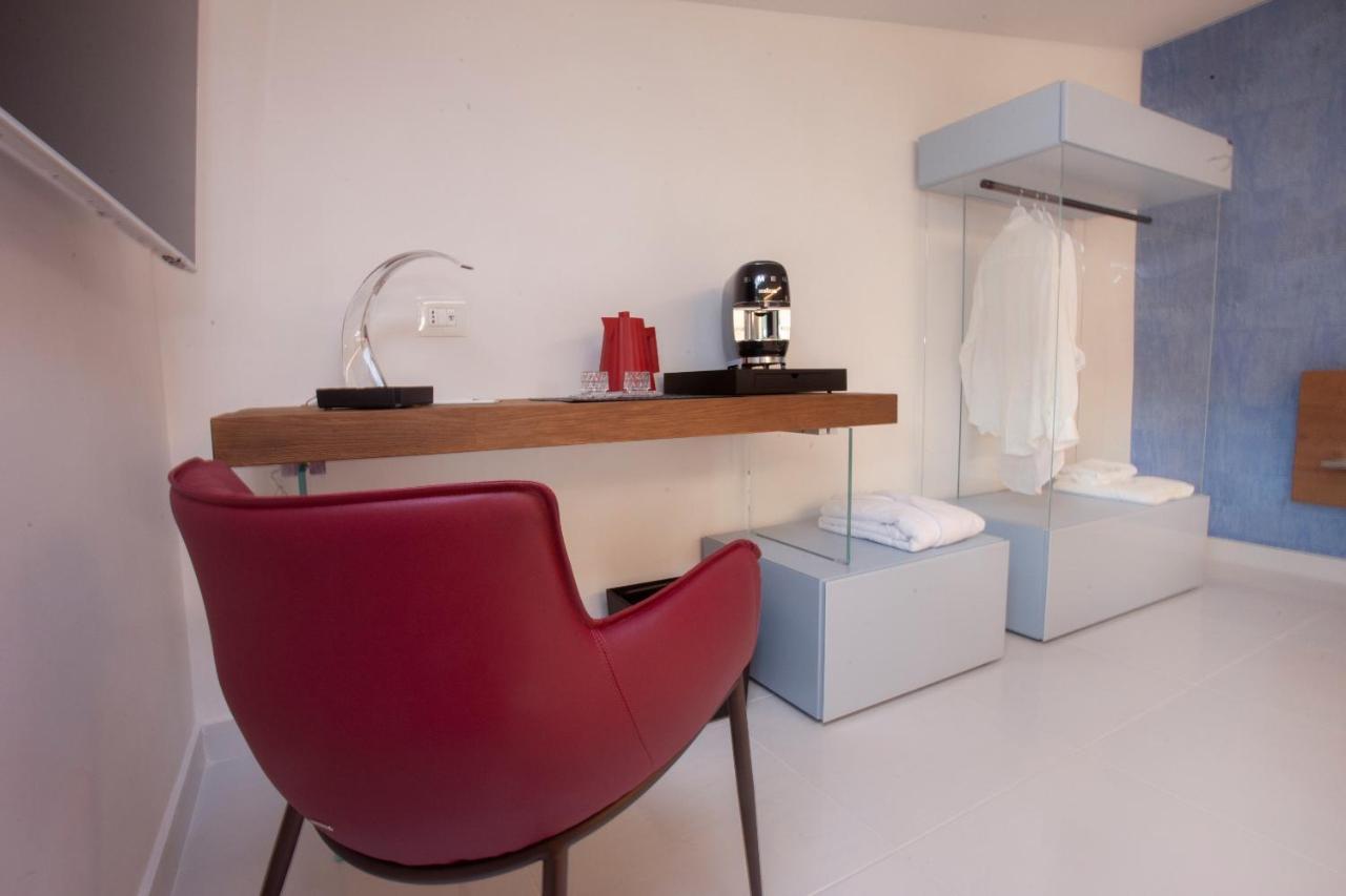 Aquamaris Design Suite & Spa Paestum Esterno foto