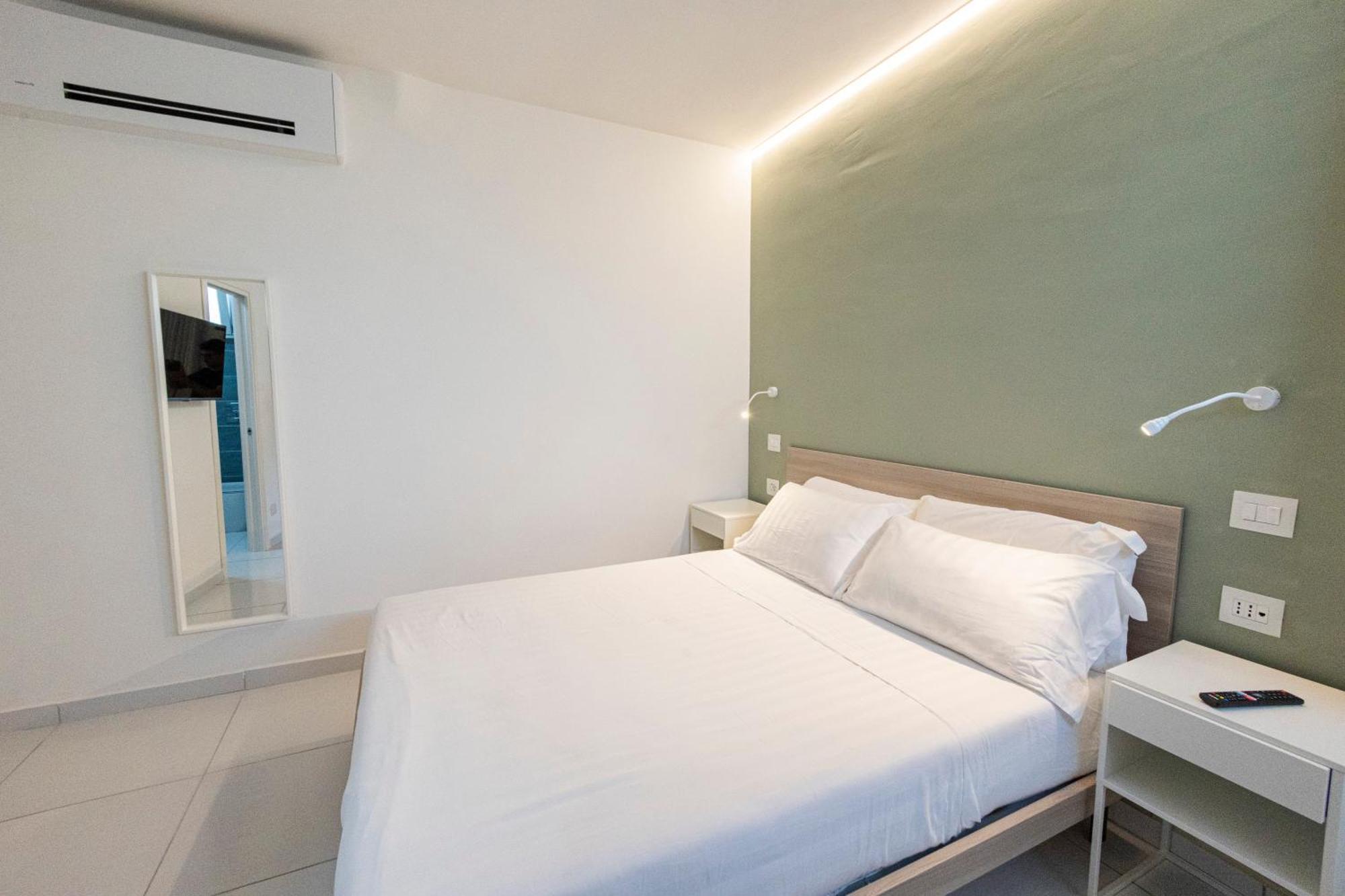 Aquamaris Design Suite & Spa Paestum Esterno foto